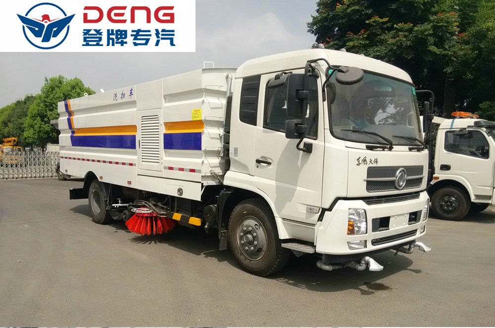 東風(fēng)天錦12方洗掃車(chē)_06