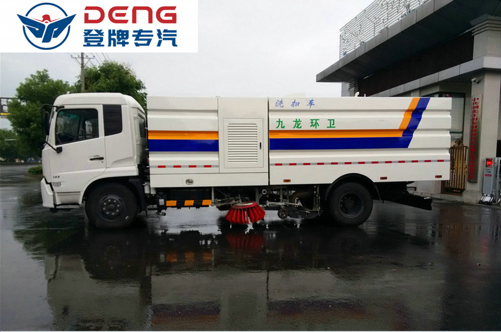 東風(fēng)天錦12方洗掃車(chē)_09